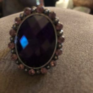 Paparazzi stretch ring sizes 6-10. Purple 5.00